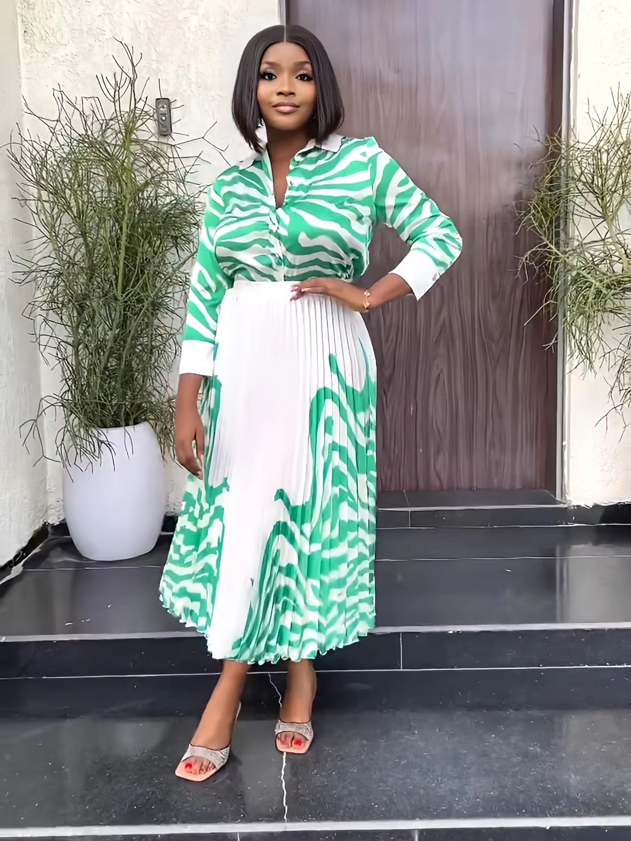 طقم نسائي جديد لخريف 2026، قمي - مراجعة Pencil Skirt Midi وسعره